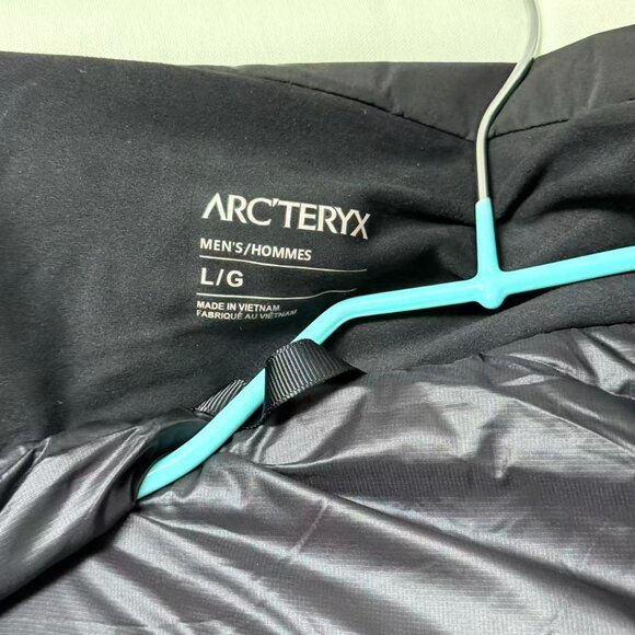 Arc'teryx Black Hooded Gore-Tex Jacket, Size L - Picture 4 of 10